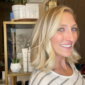 Meet your Posher, Crystal